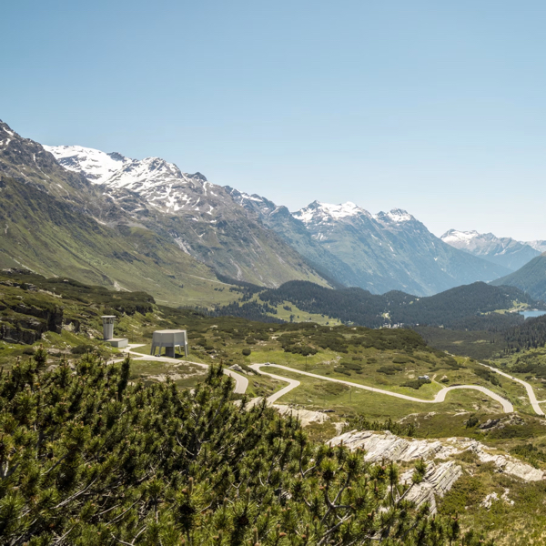 Paesaggio alpino del San Bernardino in Svizzera